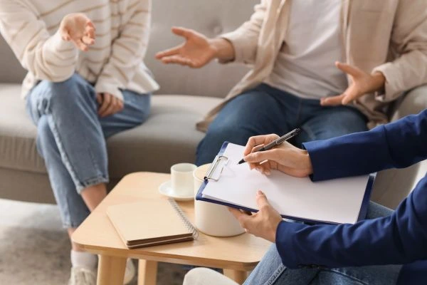 Image of divorce mediation Bradford in progress.